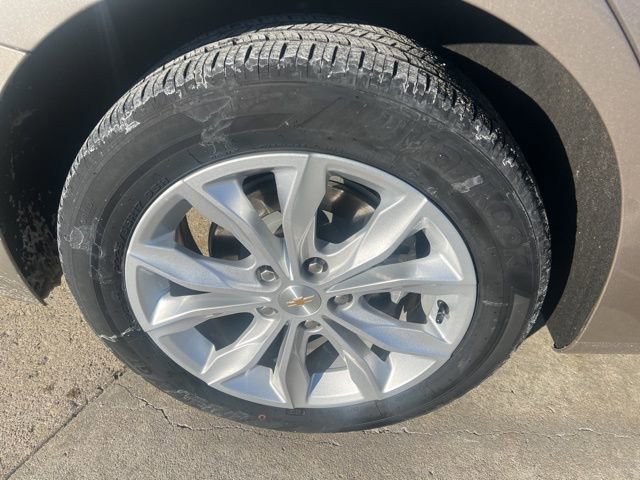 Used 2024 Chevrolet Malibu LT image 11