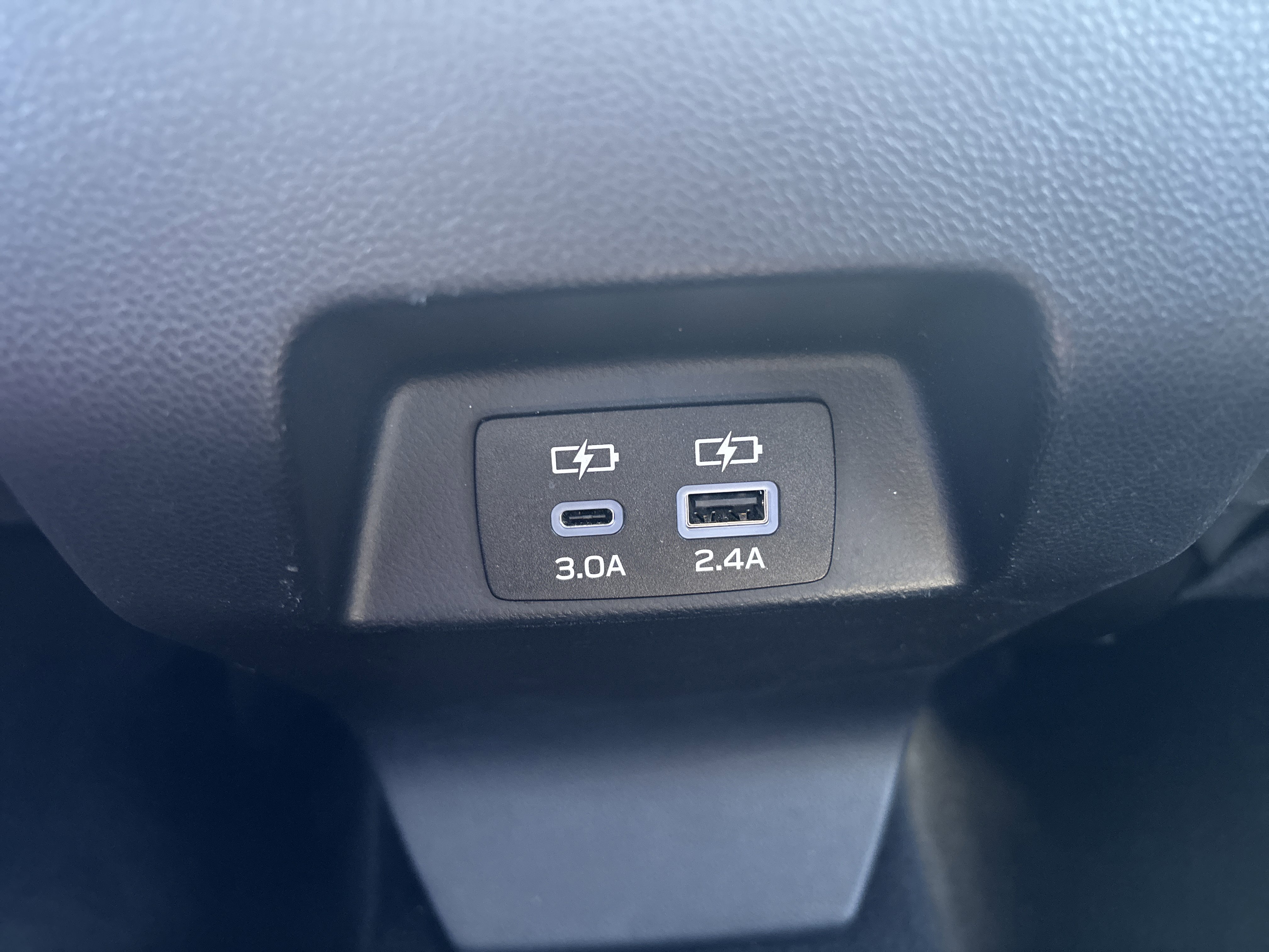 Used 2024 Subaru Crosstrek 2.0i Premium image 15