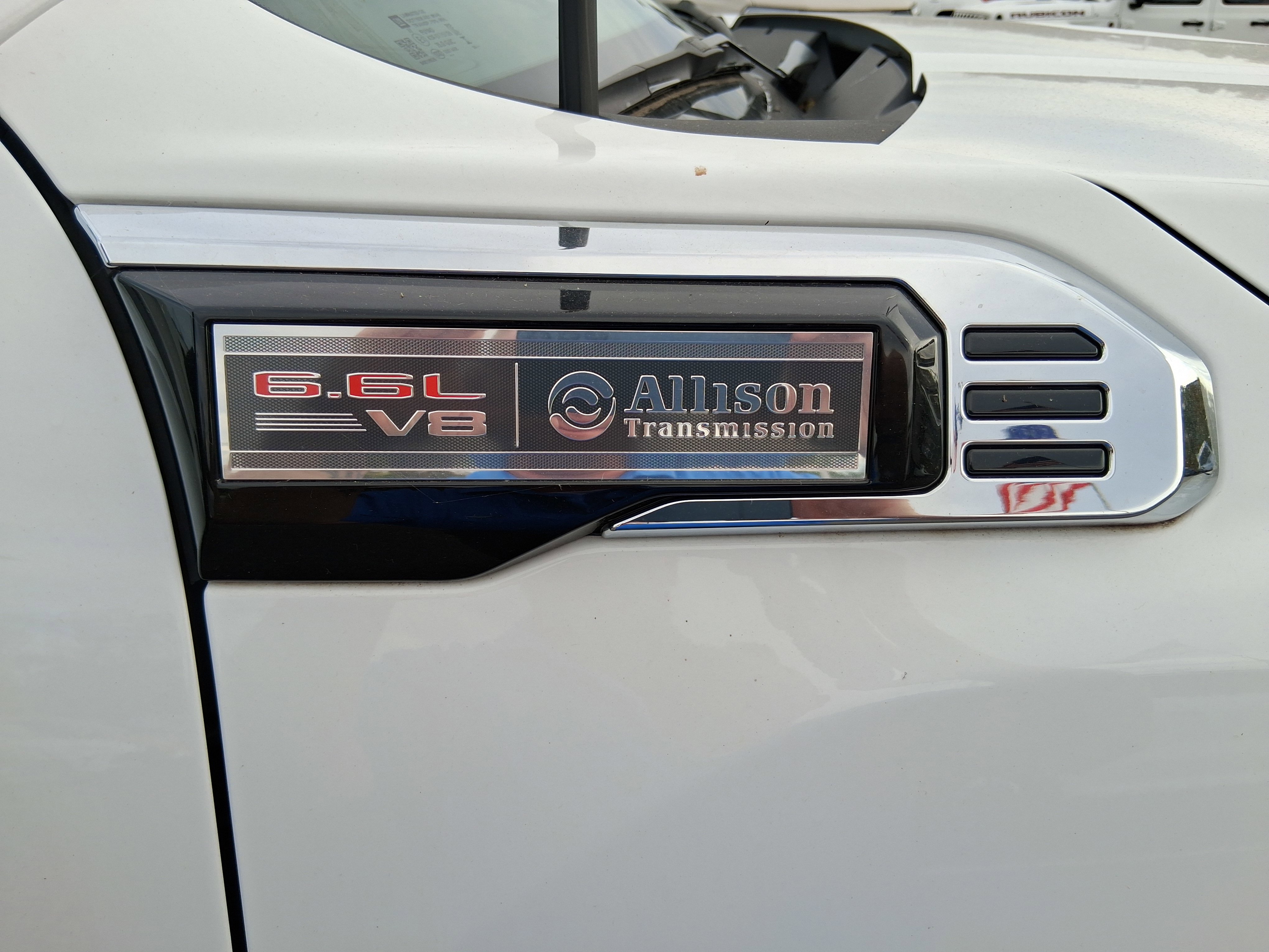 New 2025 GMC Sierra 3500 Pro w/ Convenience Package image 17