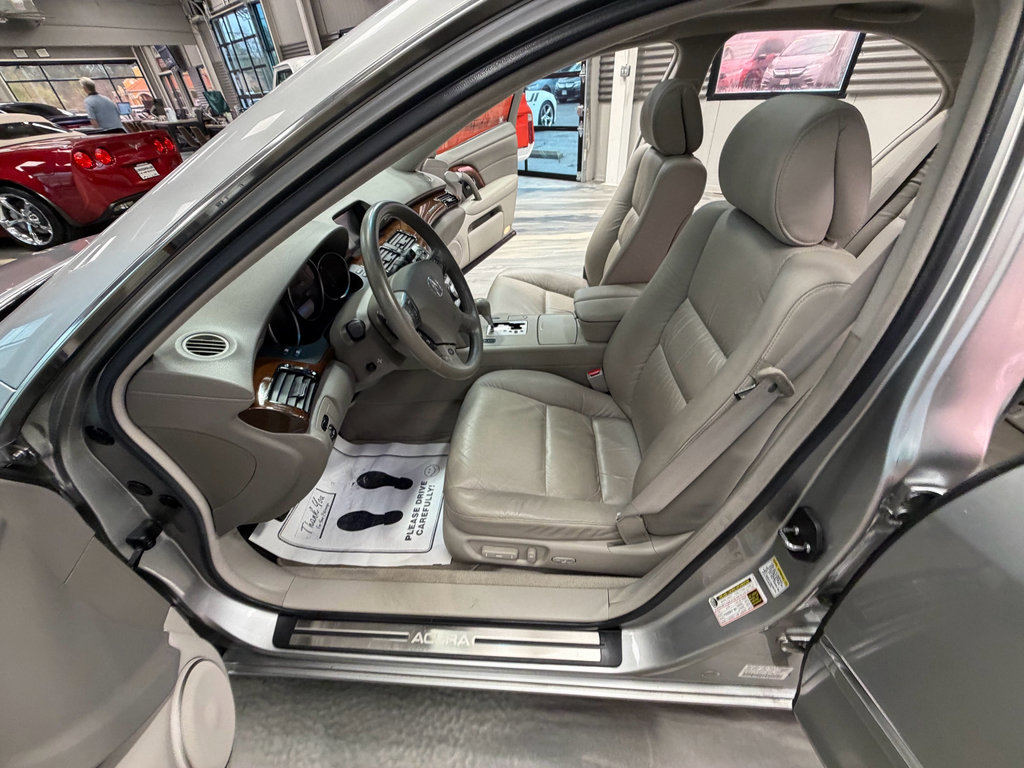 Used 2007 Acura RL w/ Technology Package AWD/4WD image 58