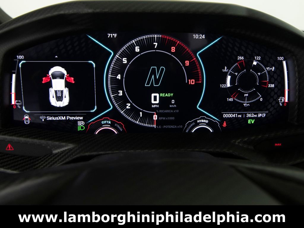 Used 2025 Lamborghini Revuelto image 17