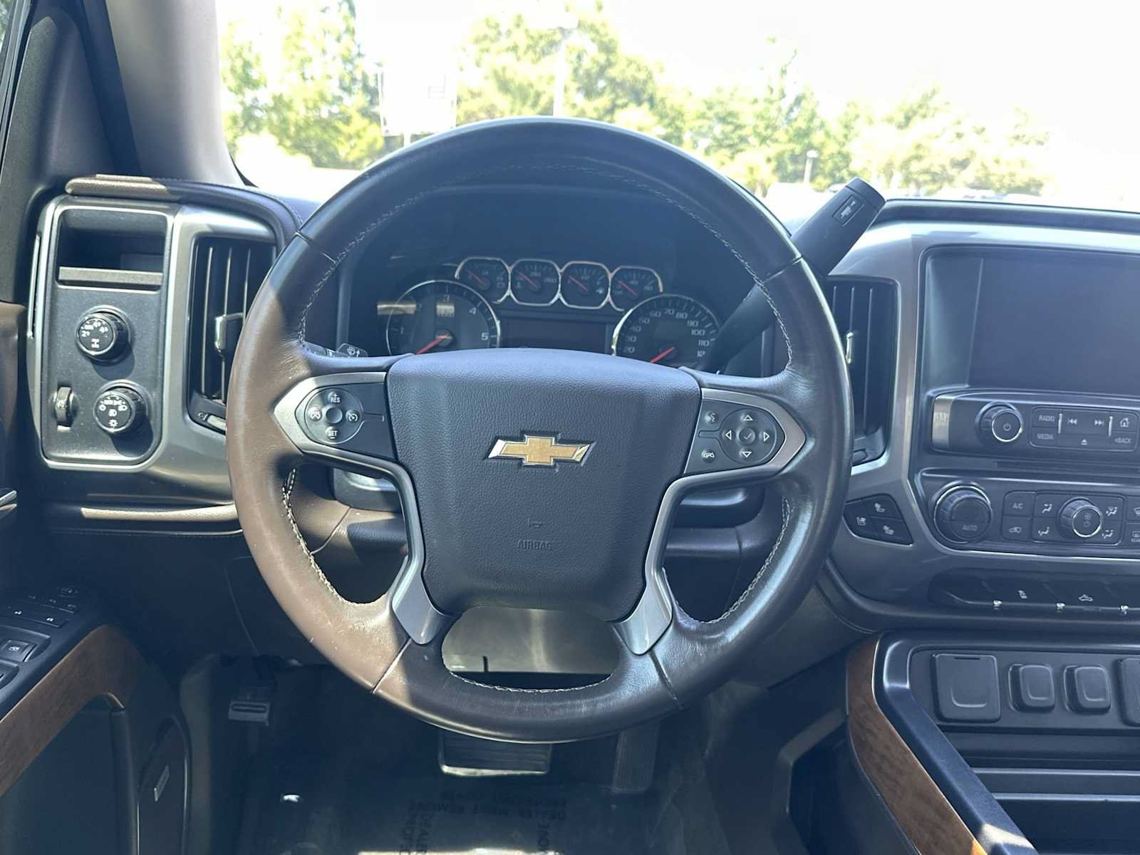 Used 2016 Chevrolet Silverado 1500 LTZ w/ Sport Package AWD/4WD image 25