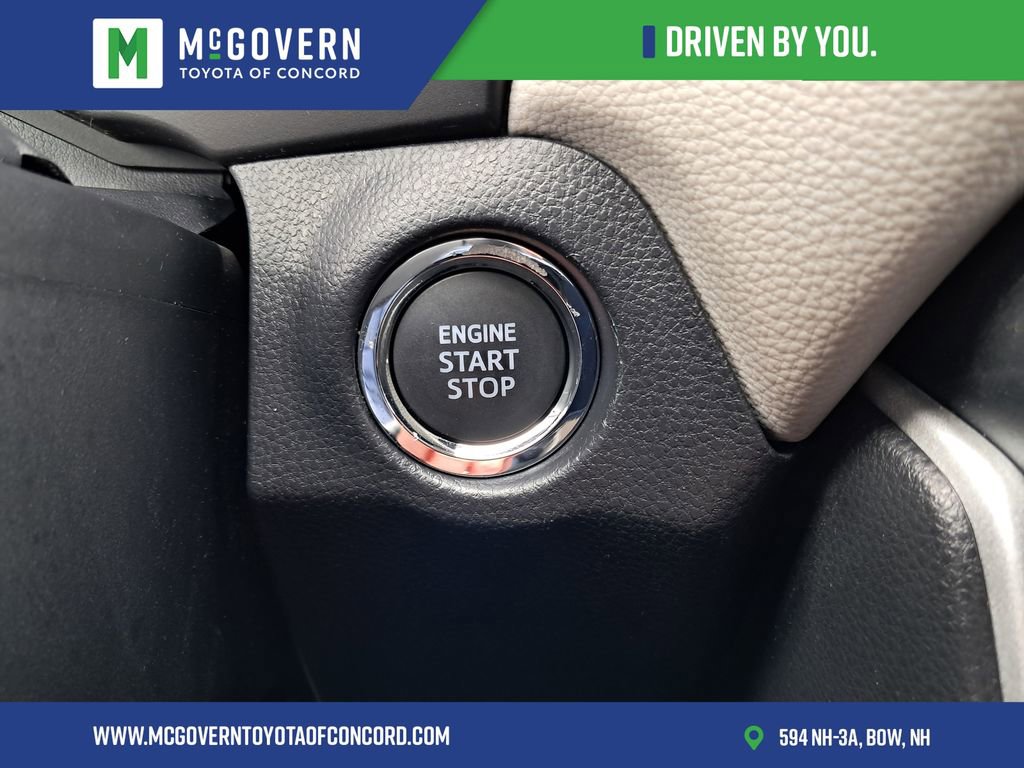 Used 2024 Toyota RAV4 XLE AWD/4WD image 33