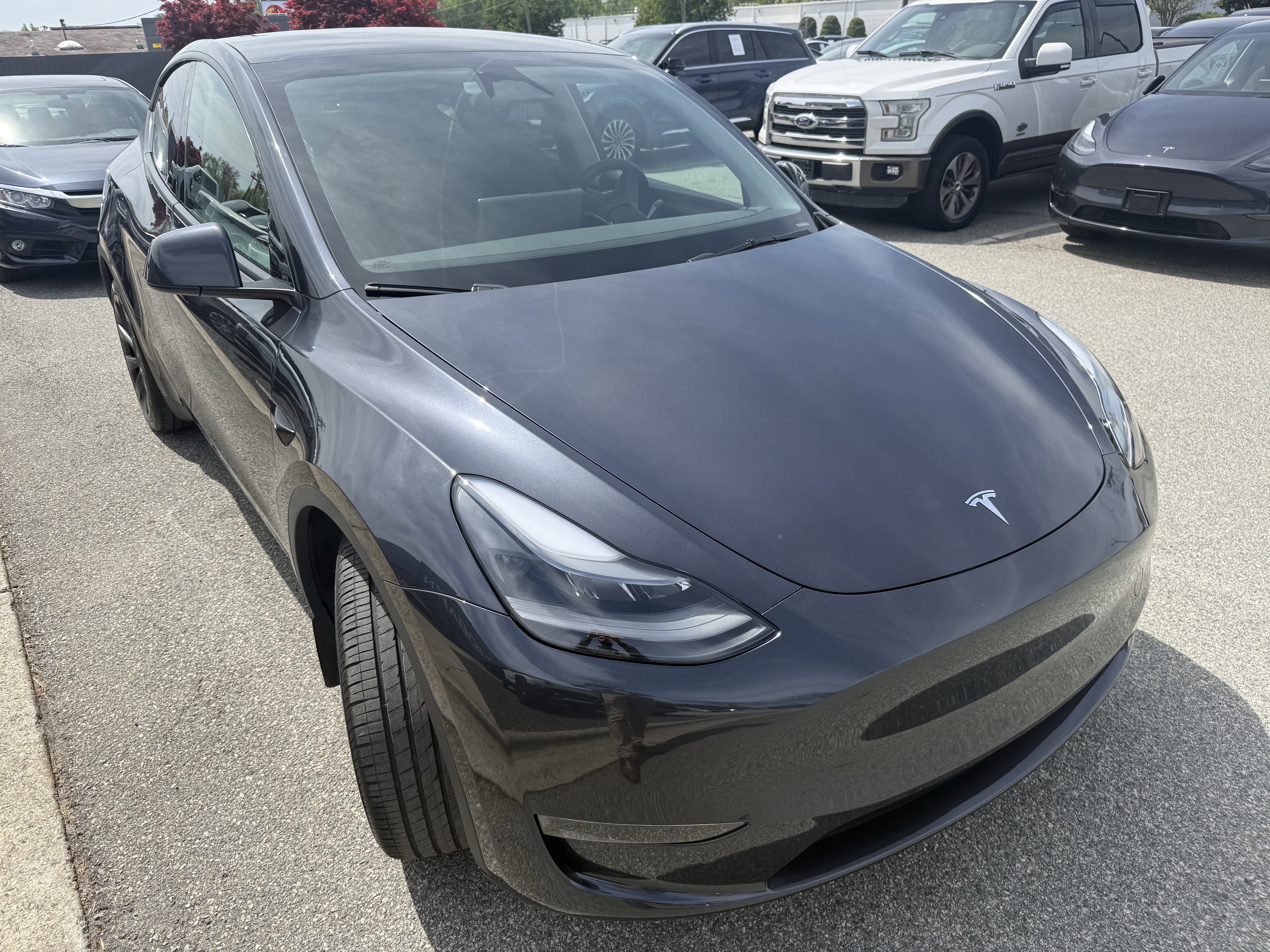 Used 2024 Tesla Model Y Long Range image 11