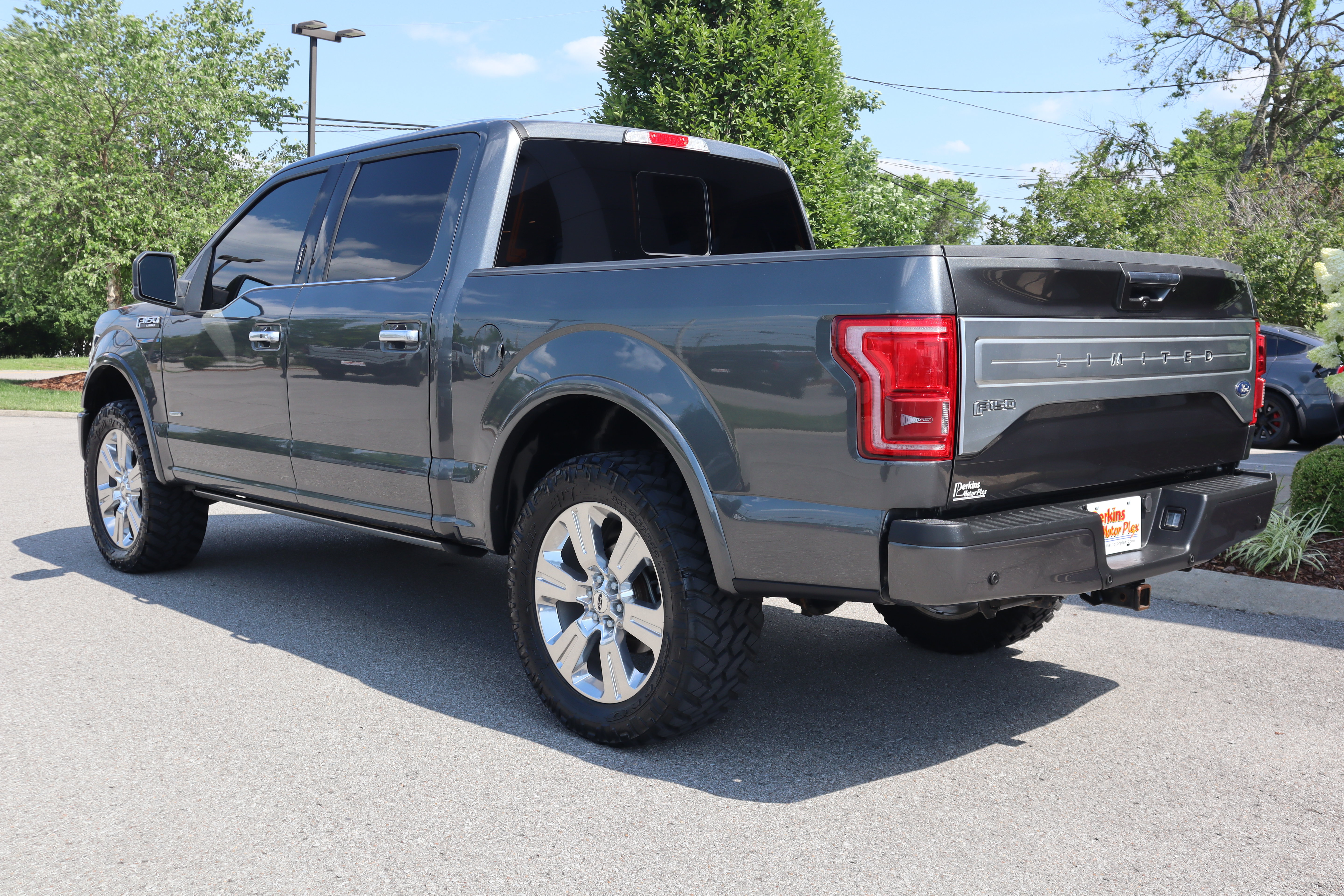 Used 2016 Ford F150 Limited w/ Trailer Tow Package AWD/4WD image 9