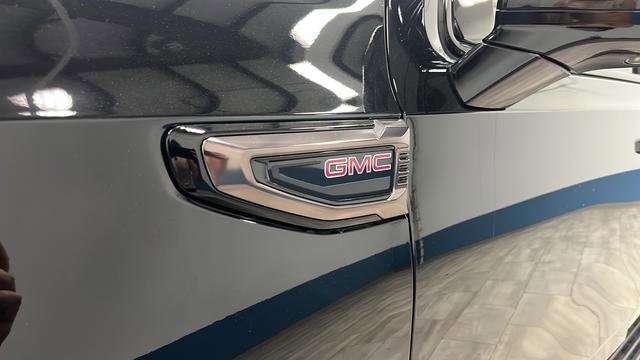 Used 2025 GMC Yukon XL AT4 Ultimate w/ LPO, Floor Liner Package AWD/4WD image 46