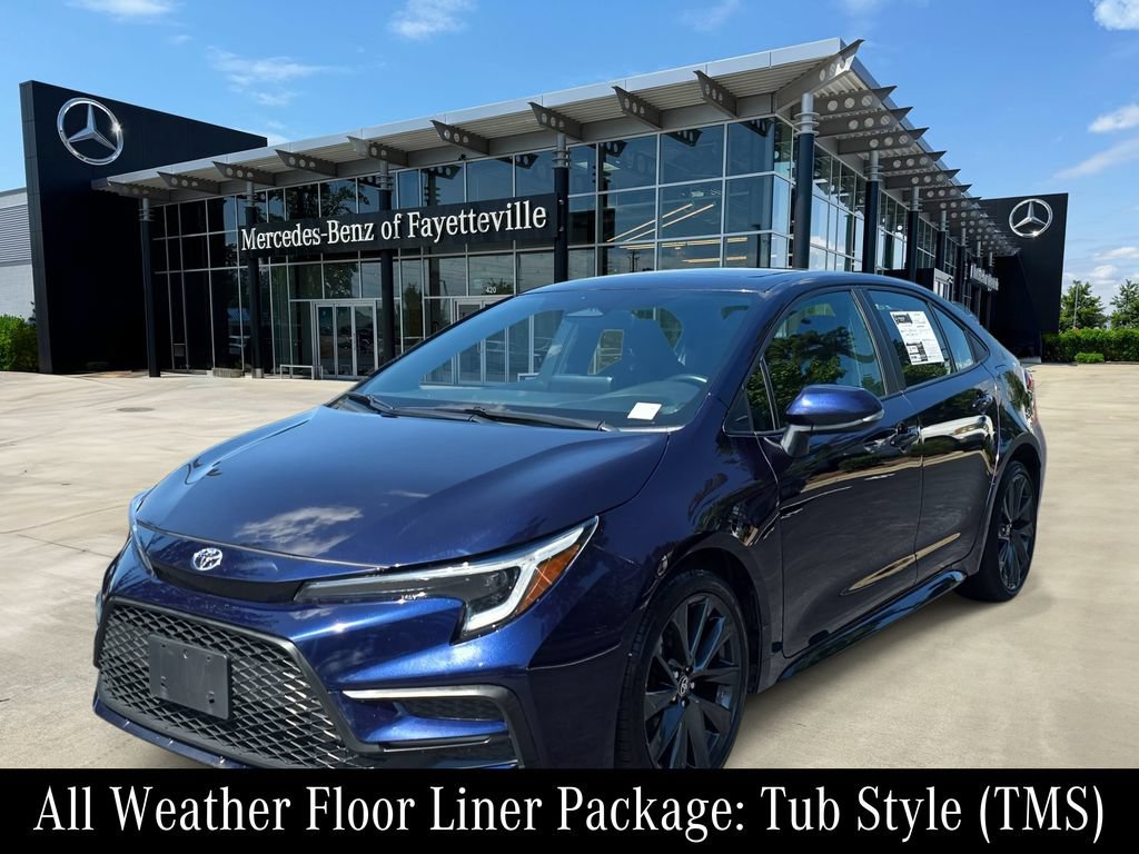 Used 2024 Toyota Corolla SE w/ SE Premium Package FWD image 1