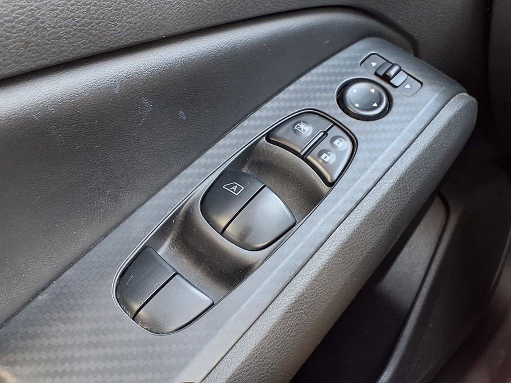 Used 2024 Nissan Altima 2.5 SV FWD image 20