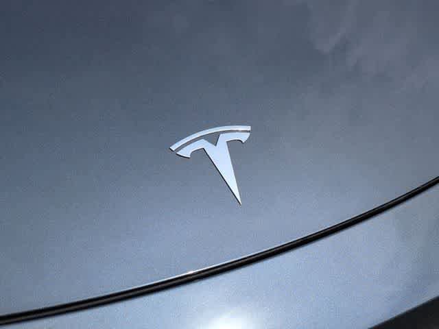 Used 2023 Tesla Model Y Long Range AWD/4WD image 12