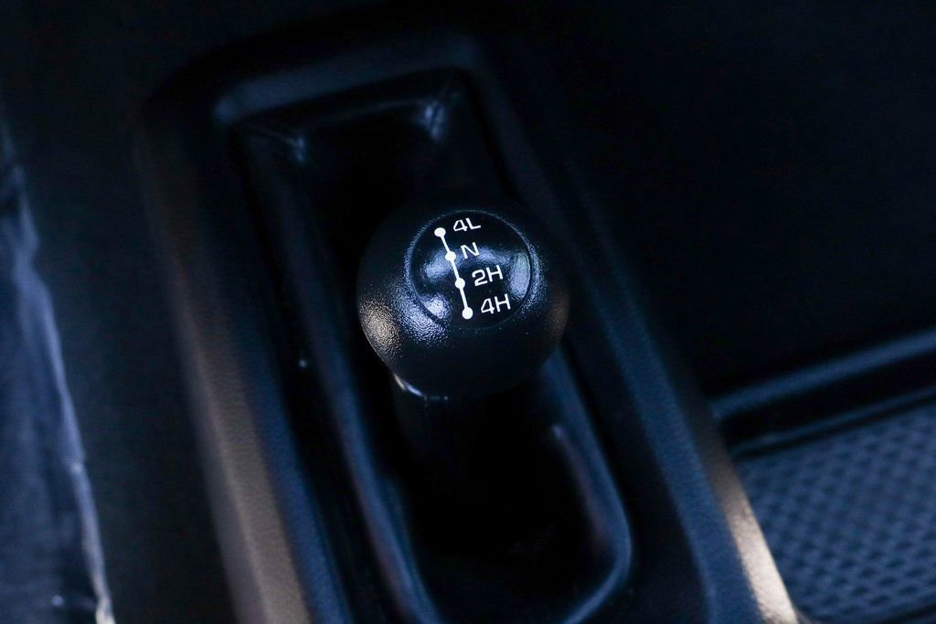 Used 2024 RAM 2500 Tradesman w/ Chrome Appearance Group image 32