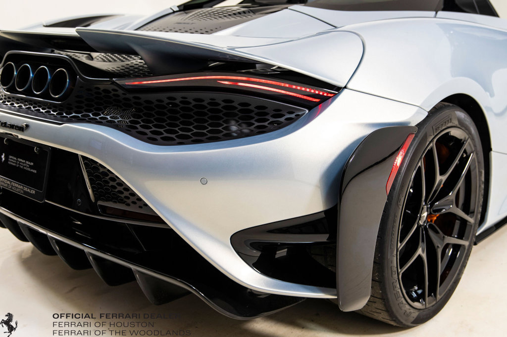 Used 2022 McLaren 765LT RWD image 37