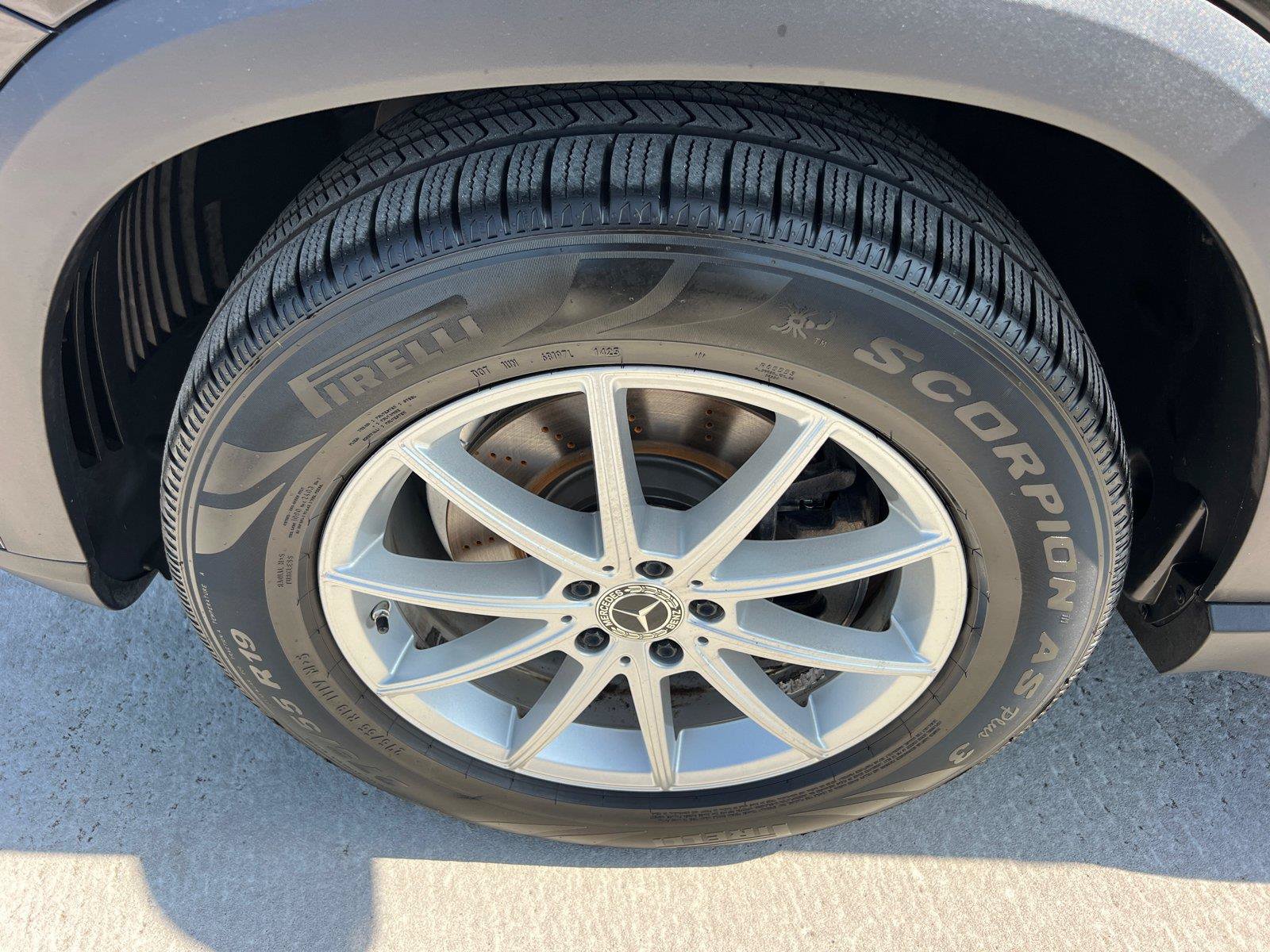 Used 2024 Mercedes-Benz GLE 350 4MATIC image 11