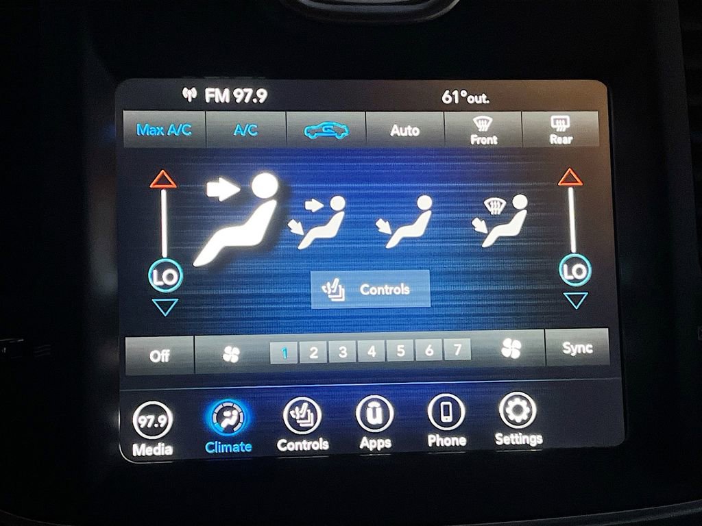 Used 2021 Chrysler 300 Touring L image 15