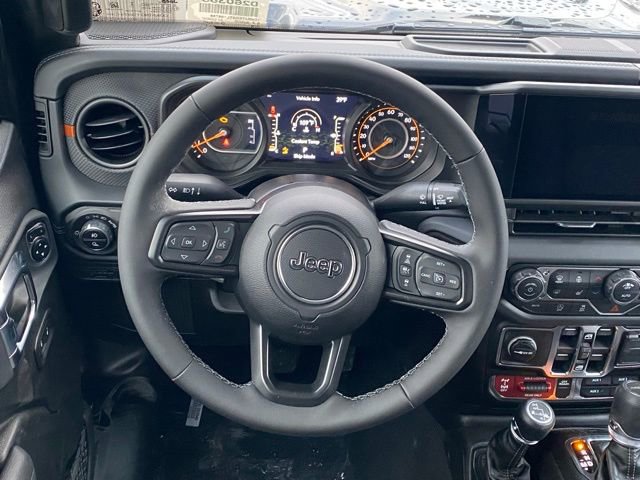 New 2026 Jeep Gladiator Mojave w/ Safety Group image 35