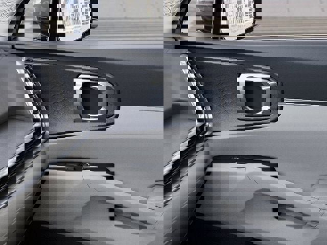 New 2026 Kia Sorento S FWD image 25