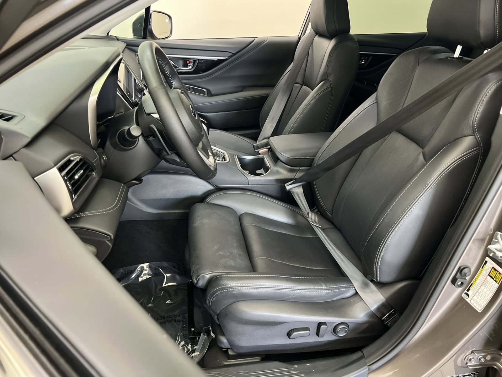 Used 2022 Subaru Outback Limited image 11