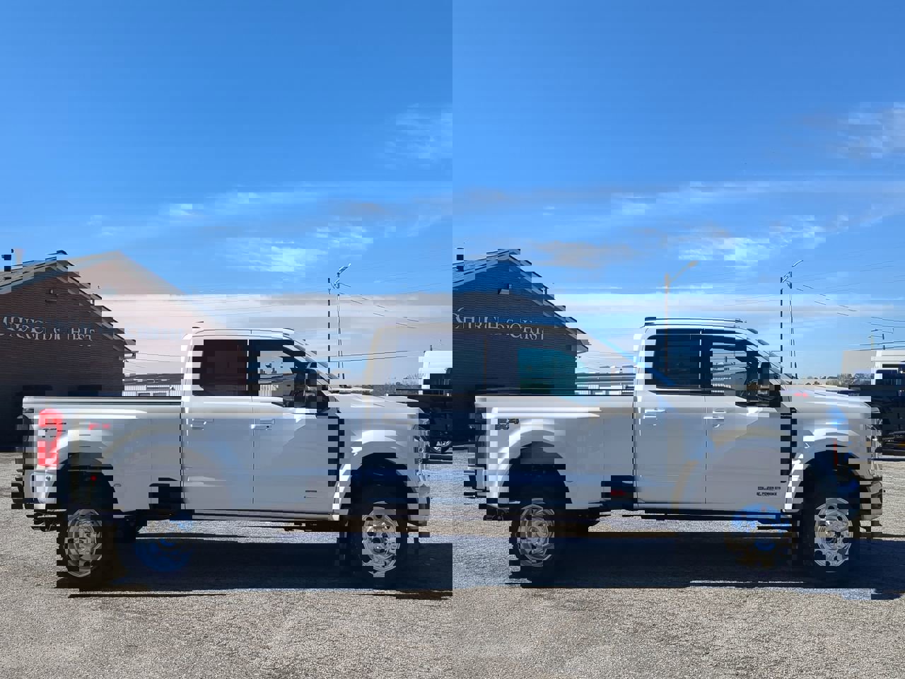 Certified 2025 Ford F450 Platinum w/ FX4 Off-Road Package image 2