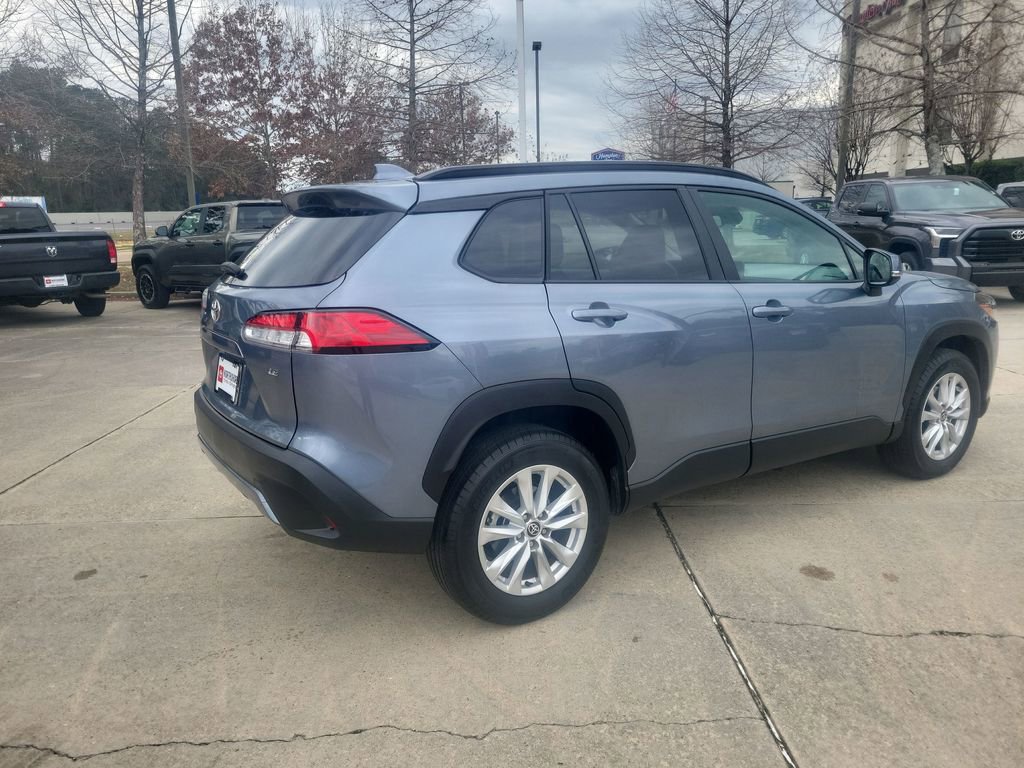 Certified 2023 Toyota Corolla Cross LE image 7