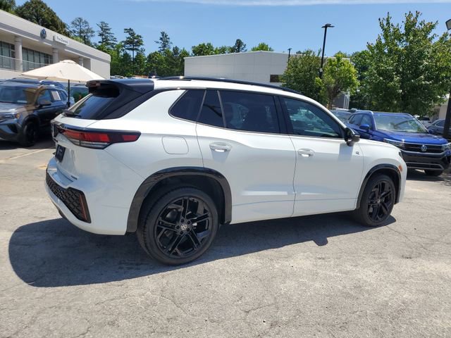 Certified 2025 Volkswagen Tiguan SE R-Line AWD/4WD image 4