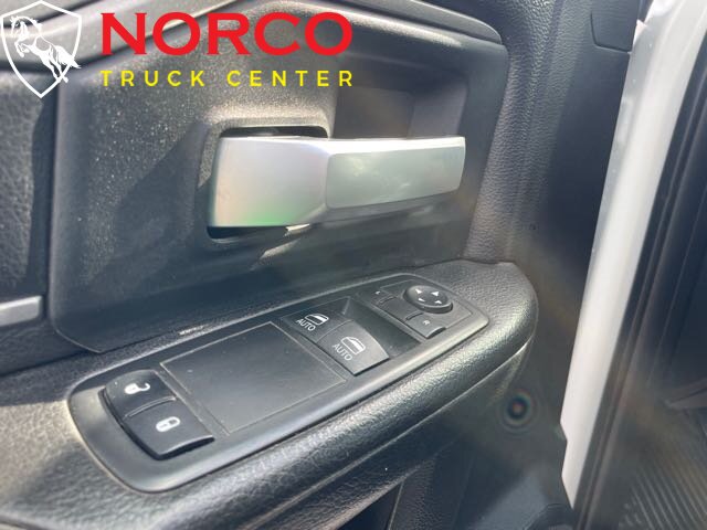 Used 2019 RAM 3500 Tradesman RWD image 9