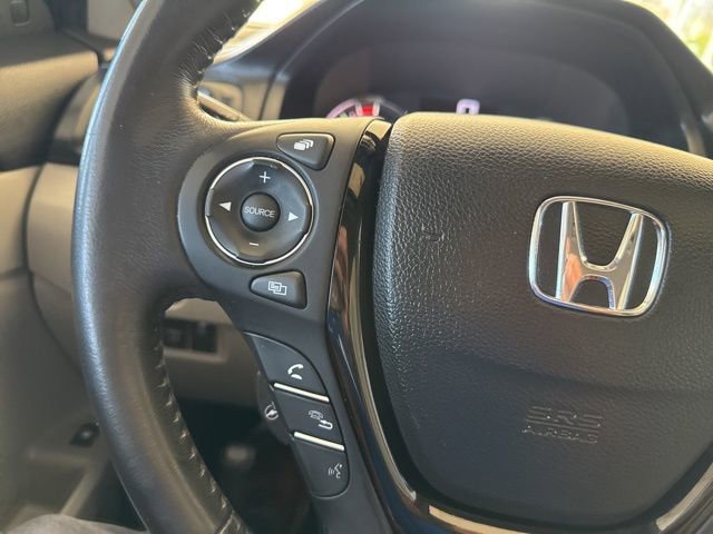 Used 2017 Honda Ridgeline RTL-E image 43