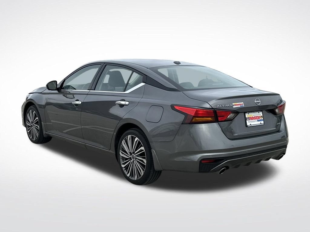 New 2025 Nissan Altima 2.5 SL AWD/4WD image 3