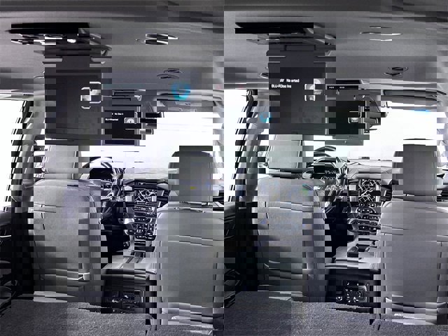 Used 2019 Chevrolet Suburban LT image 22