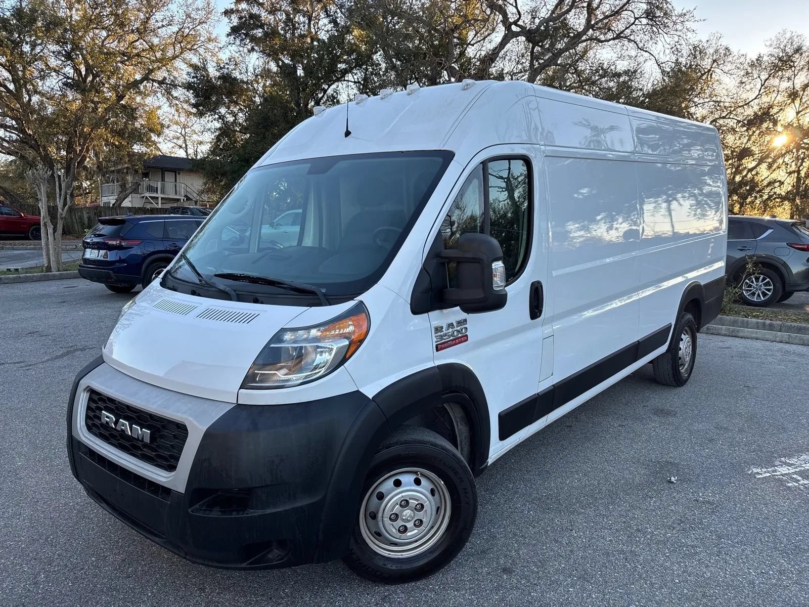 Used 2019 RAM ProMaster 3500 FWD image 2