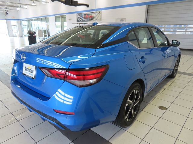 Used 2025 Nissan Sentra SV FWD image 12