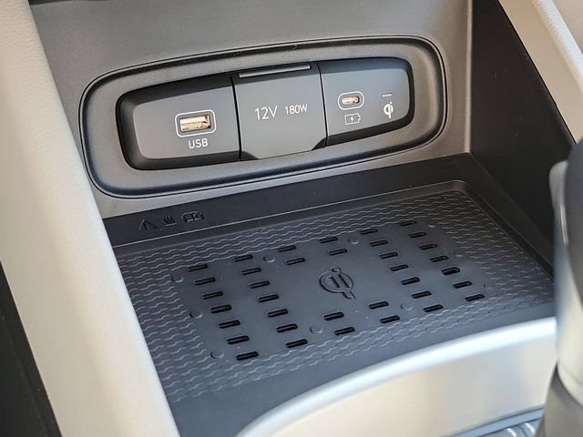 New 2026 Hyundai Venue SEL FWD image 12