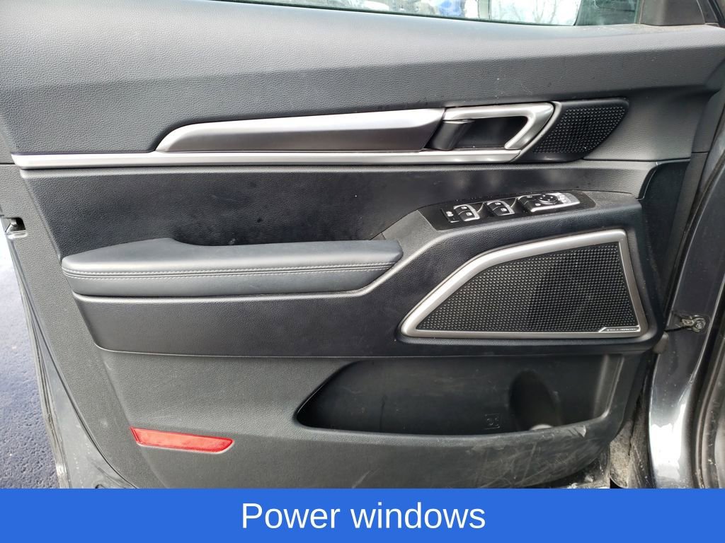 Used 2024 Kia Telluride LX image 16