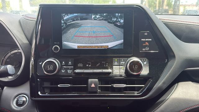 Used 2023 Toyota Highlander XSE FWD image 25