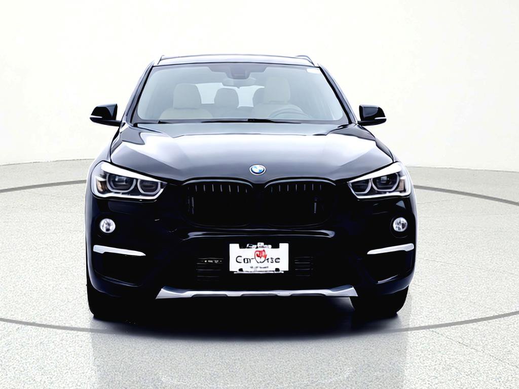 Used 2017 BMW X1 xDrive28i image 2