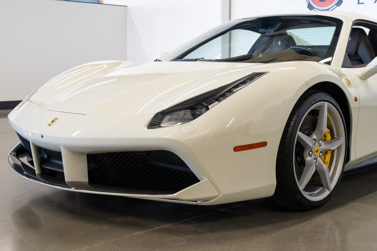 Used 2018 Ferrari 488 Spider RWD image 28