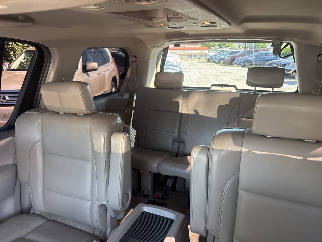 Used 2010 Nissan Armada SE AWD/4WD image 18