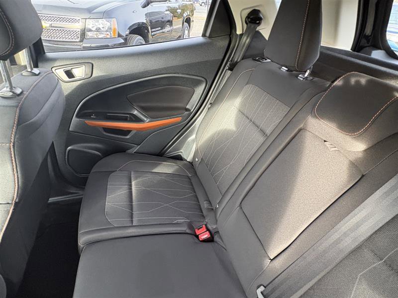 Used 2021 Ford EcoSport SE w/ SE Appearance Package image 12