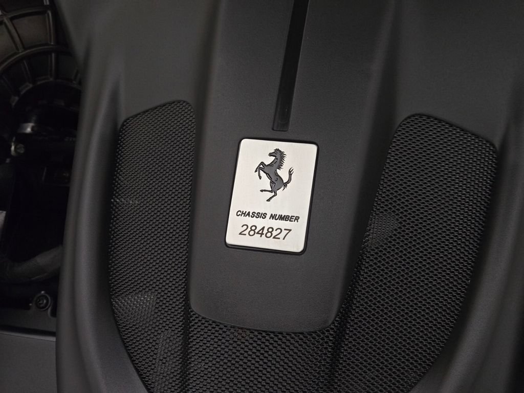 Used 2022 Ferrari Roma RWD image 32