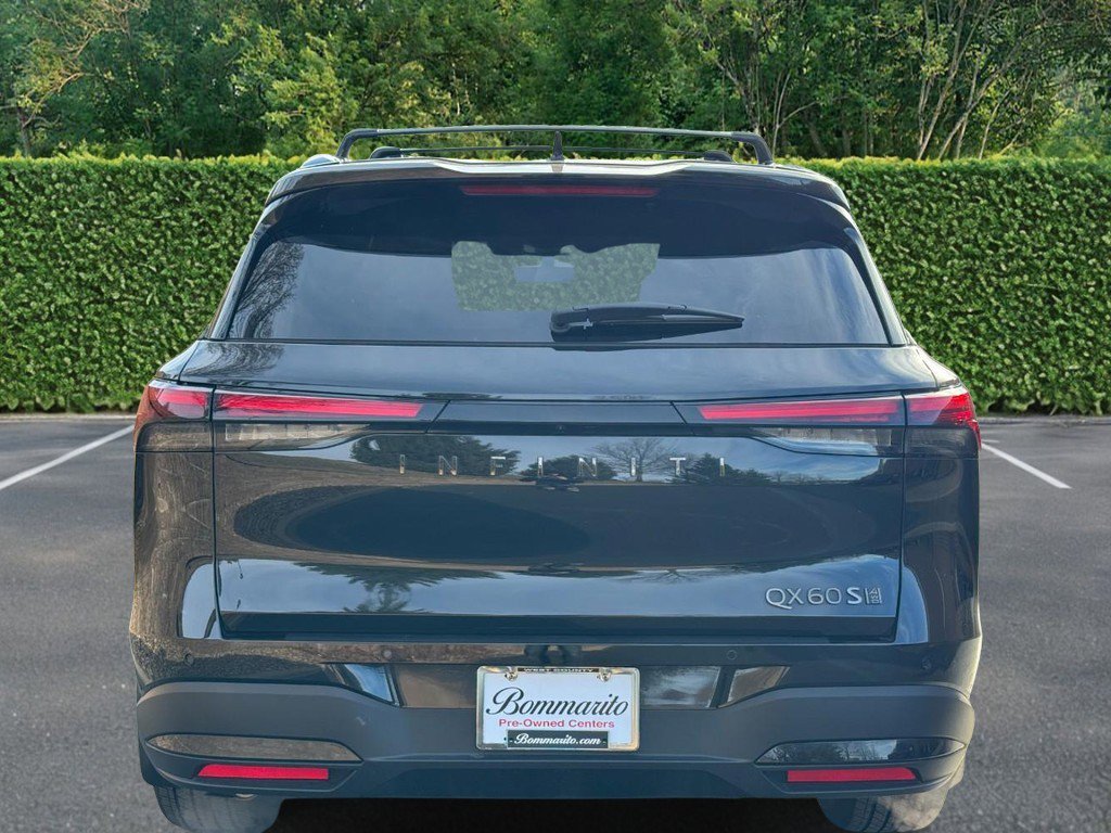 Used 2026 INFINITI QX60 Sport w/ Dark Cargo Package image 8