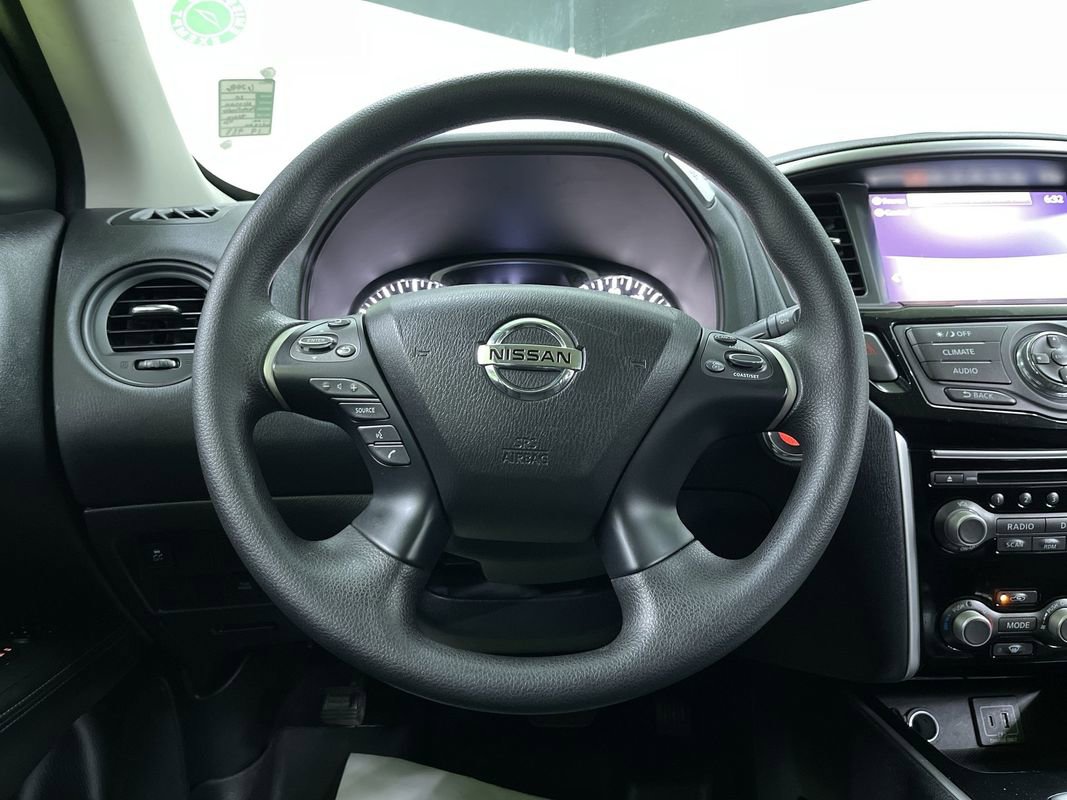 Used 2020 Nissan Pathfinder S image 20