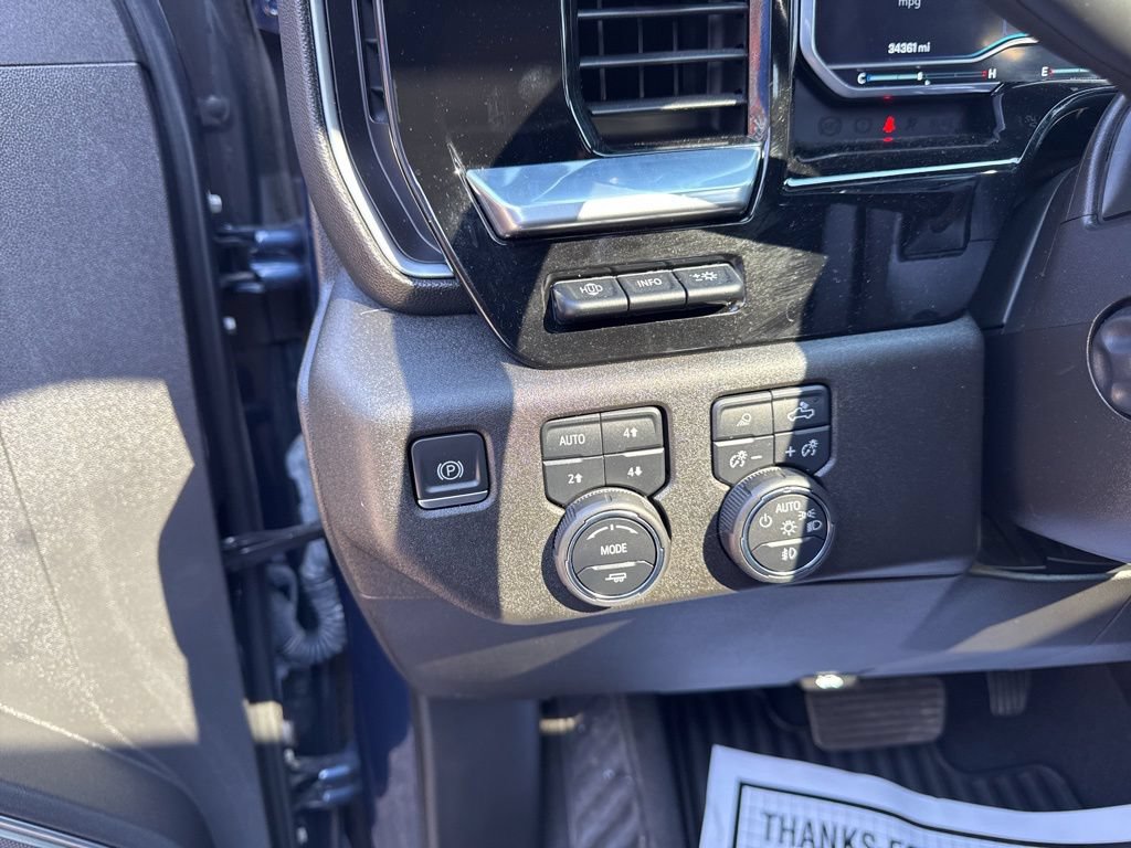 Used 2022 Chevrolet Silverado 1500 High Country w/ Technology Package AWD/4WD image 21