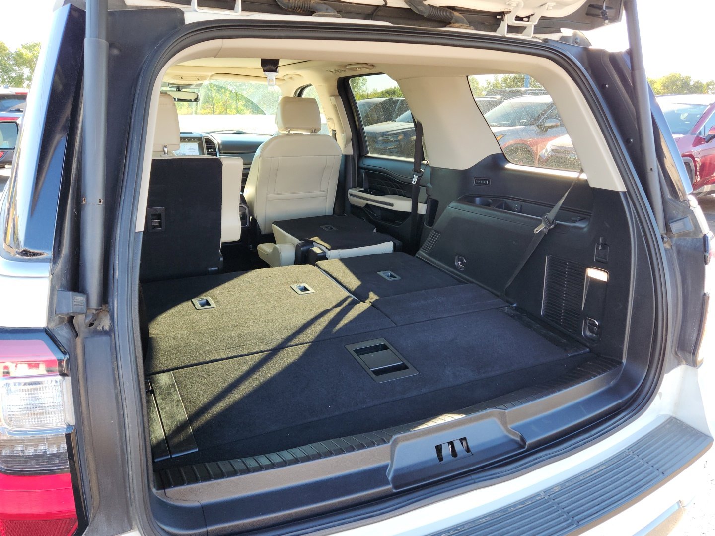 Used 2021 Ford Expedition Platinum AWD/4WD image 8