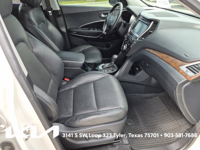 Used 2018 Hyundai Santa Fe Limited FWD image 11