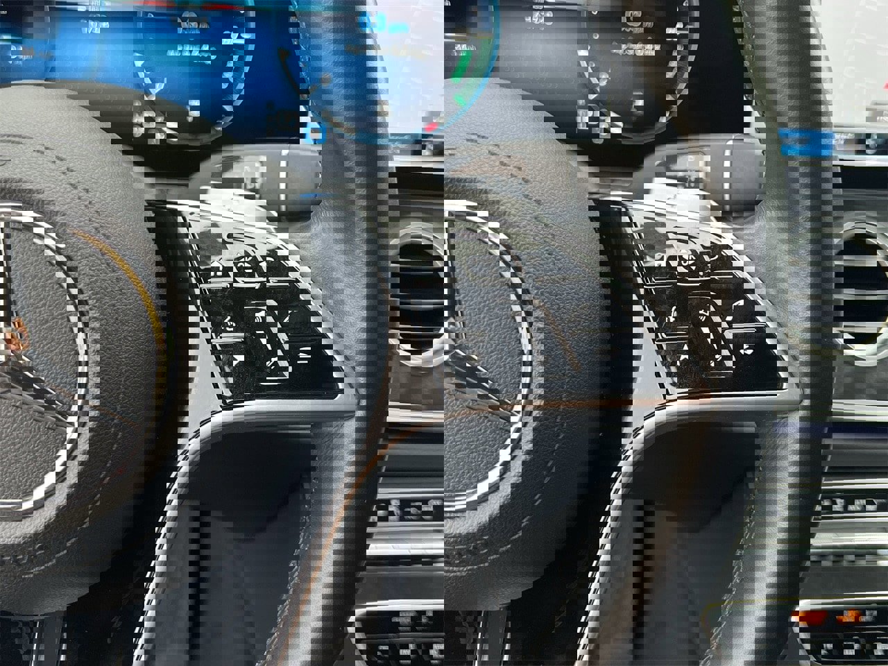 Used 2023 Mercedes-Benz E 350 E 350 image 11