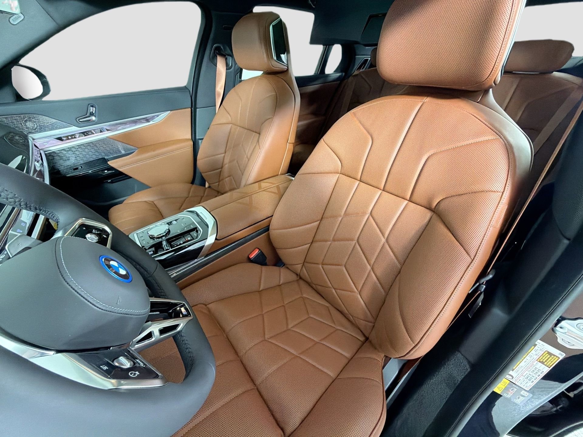 New 2026 BMW 750e xDrive w/ Executive Package AWD/4WD image 20