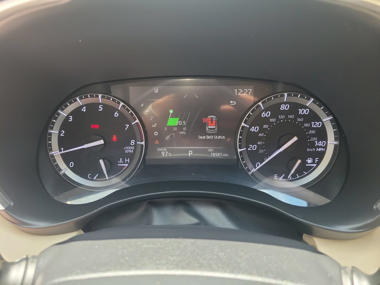 Used 2021 Toyota Highlander XLE FWD image 22