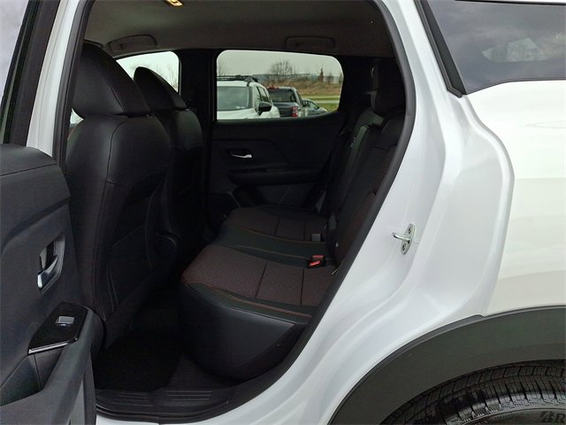 New 2026 Nissan Kicks SR w/ Cold Weather Package image 9