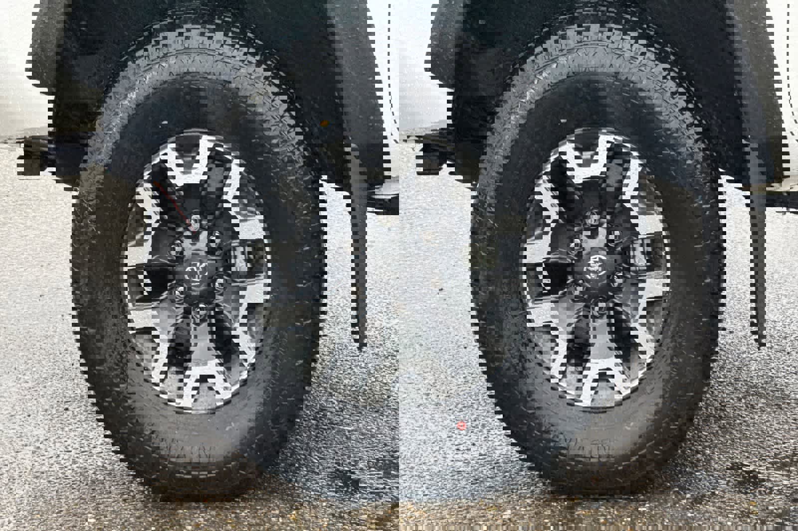 Used 2021 Toyota Tacoma TRD Off-Road w/ Technology Package image 28