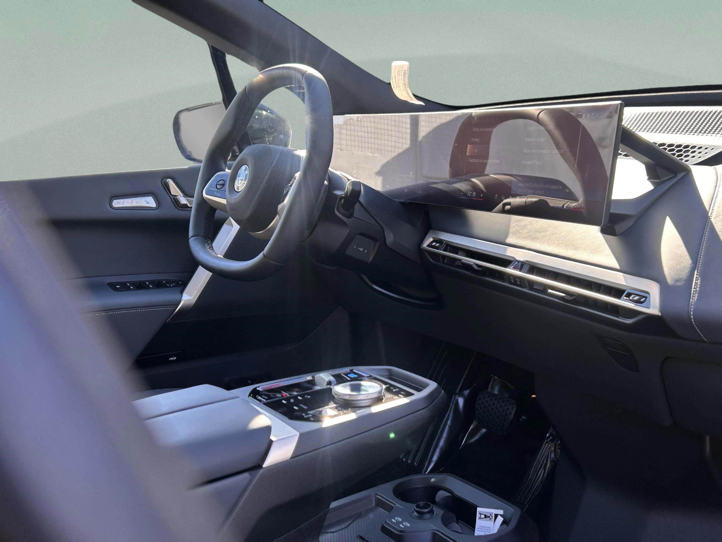 New 2026 BMW iX xDrive45 image 27