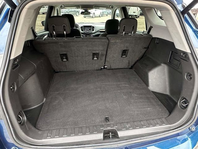 Used 2020 GMC Terrain SLE w/ Driver Convenience Package image 9