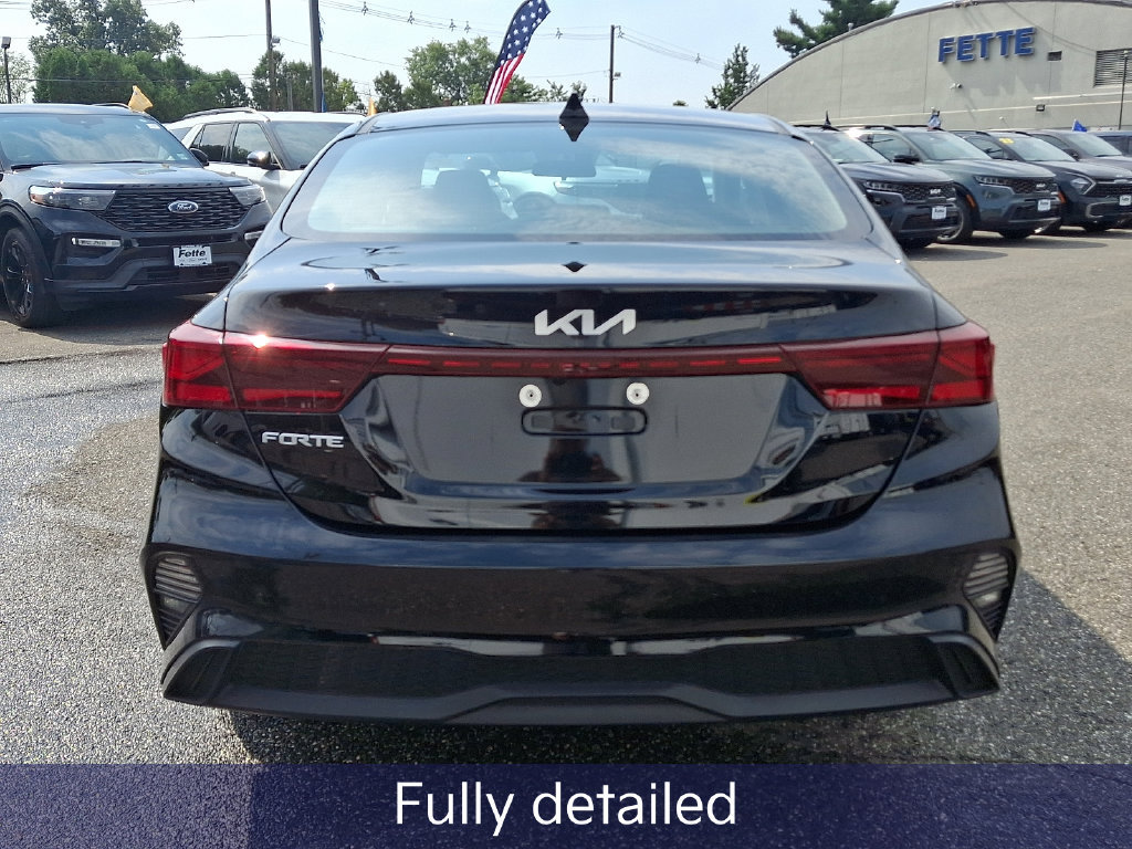 Certified 2024 Kia Forte LXS w/ LXS Technology Package FWD image 6